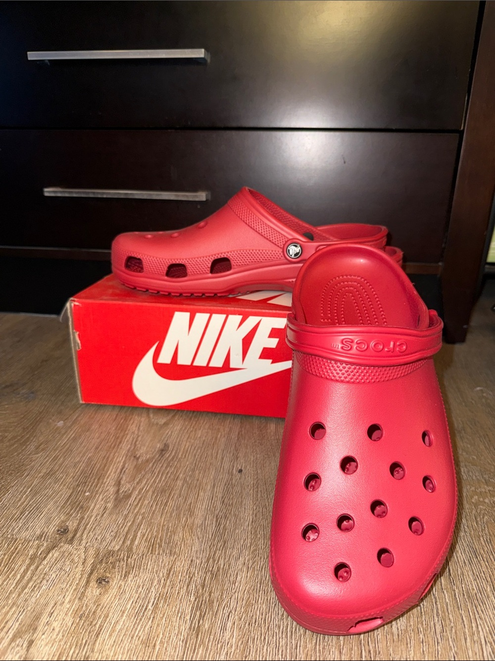 CROCS Classic Clog in Red
